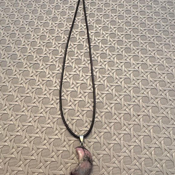 Rhodonite Elegant Black and Purple Pendant Necklace - Picture 1 of 3